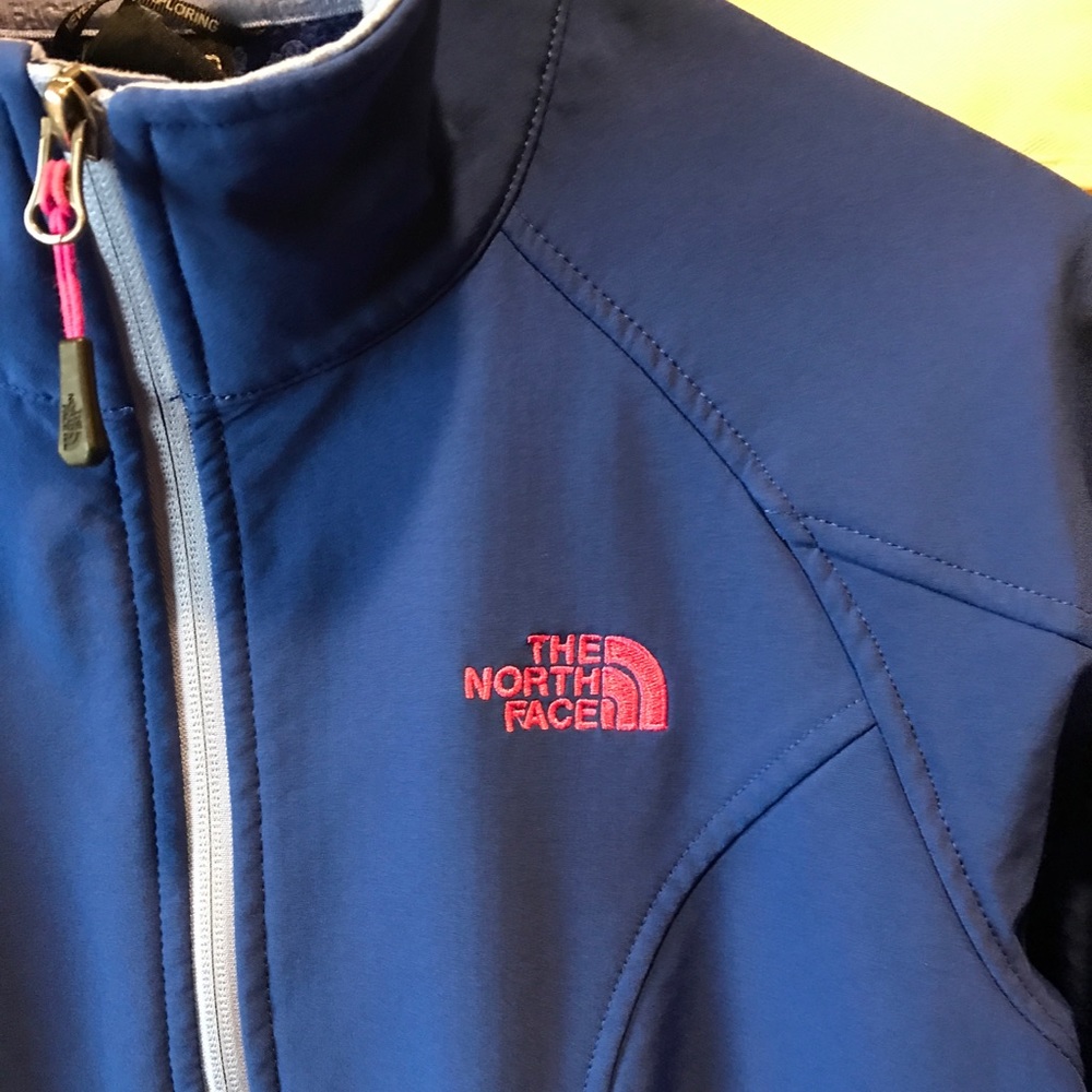 North Face Softshell Jacket - image 2